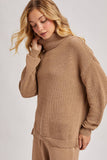 LOOSE FIT TURTLENECK KNIT SWEATER