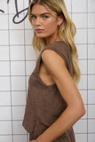 HEATHERED V NECK SLEEVELESS KNIT TOP