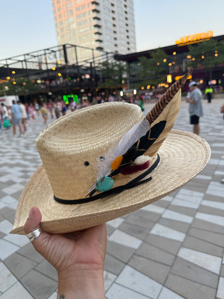 Magnetic Hat Bundles