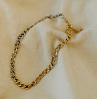 Two-Feed Necklace