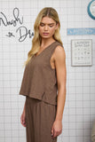 HEATHERED V NECK SLEEVELESS KNIT TOP